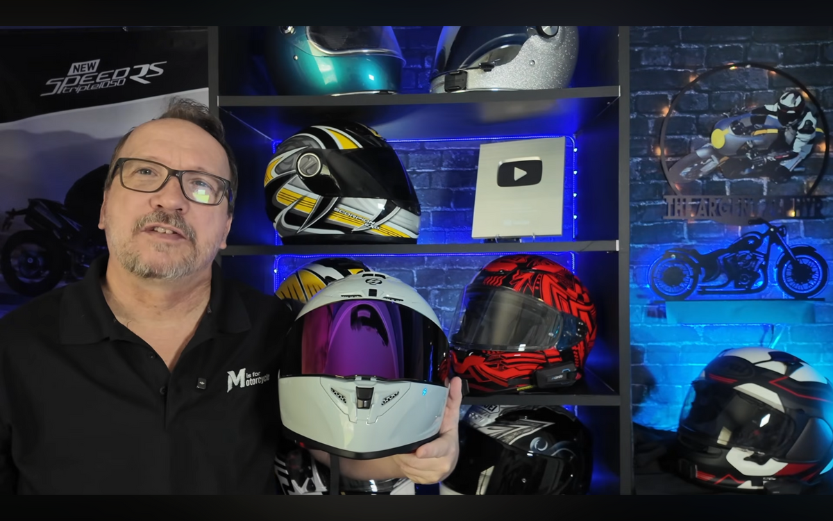 M for Motorcycle Oumurs-361S review video cover