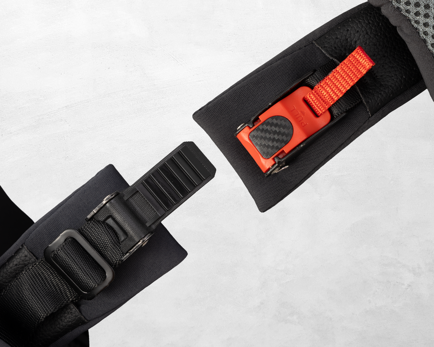 Close-up of the Oumurs 805 Gray off-road helmet's quick-release chin strap buckle.